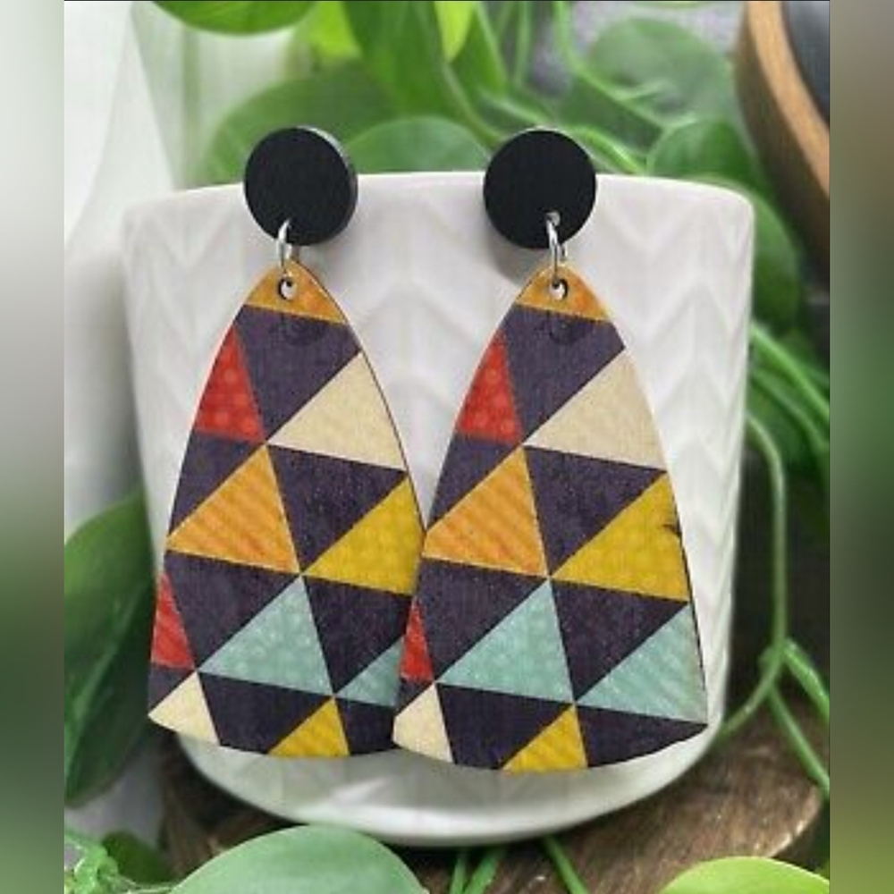Wood Dangle Earrings NWT NEW Tear Drop Ring Wooden Hippie Tribal Retro